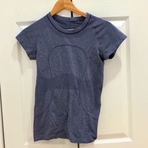 LuluLemon running long sleeve shirt